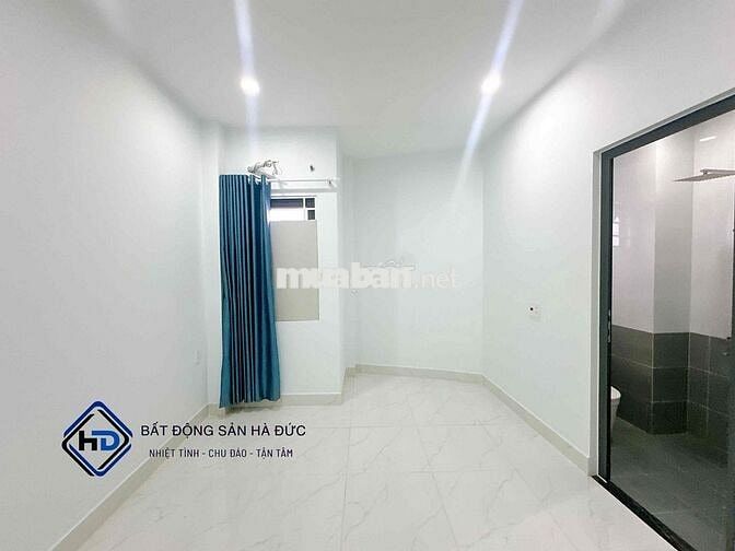 Nhà 3 lầu khu nhà lầu an ninh có vỉa hè cách Lê Văn Khương 100m