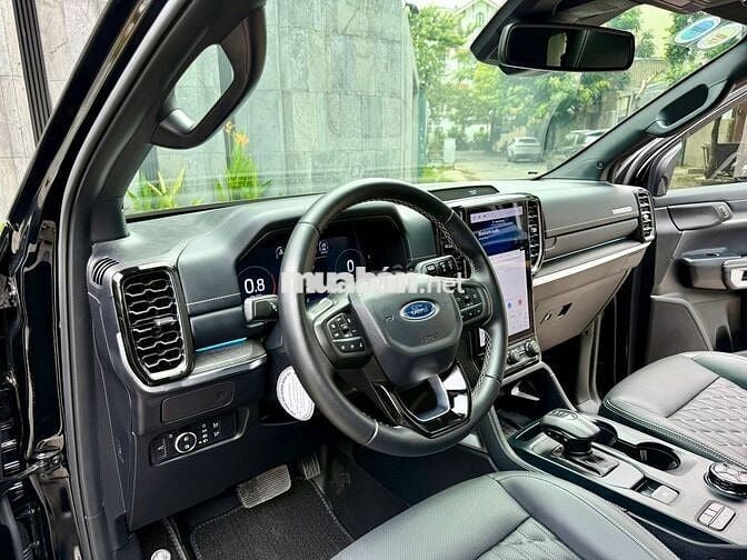 Ford Everest 2024 Platinum 2.0L 4x4 AT - 22000 km