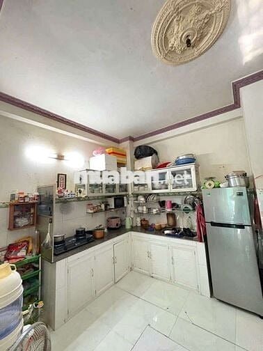 Nhà gần ngay chợ Dĩ an 1, đ. 5 m xe hơi thông