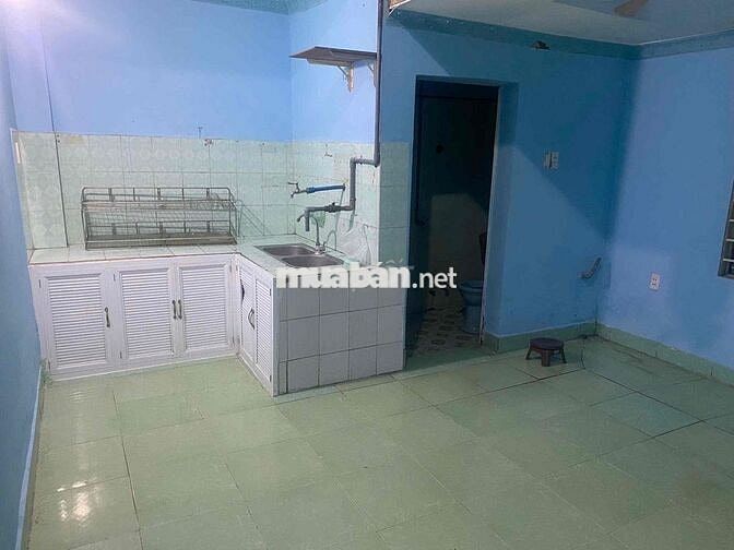 cần bán nhà cách đại học thủ dầu một 200m
