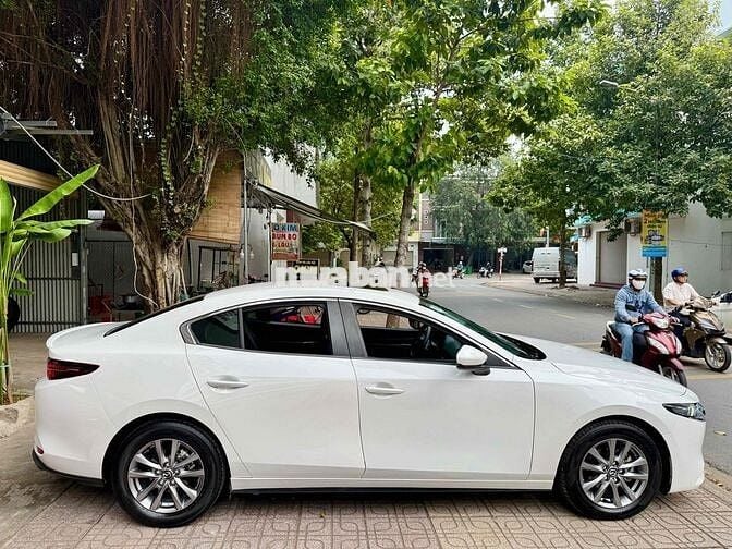 Mazda 3 2021 1.5 Premium - 38000 km