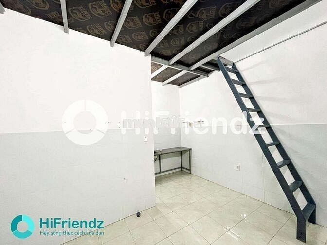 CHO THUÊ NHÀ TRỌ LIỀN KỀ, GÁC SUỐT, SẴN MÁY LẠNH, 2 WC - KHU TÊN LỬA