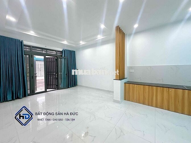 Nhà 3 lầu khu nhà lầu an ninh có vỉa hè cách Lê Văn Khương 100m