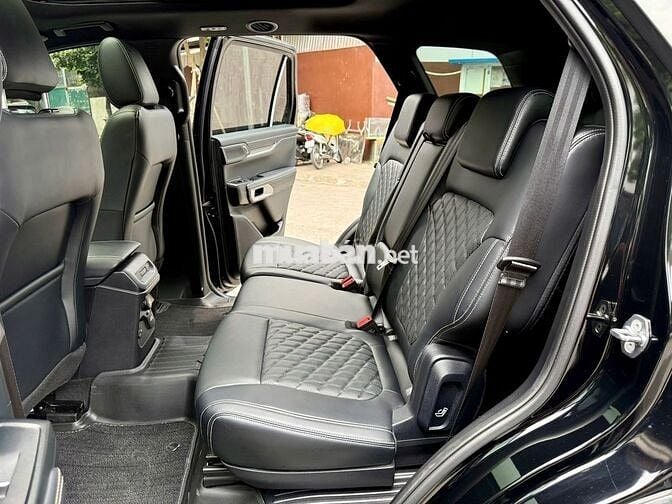 Ford Everest 2024 Platinum 2.0L 4x4 AT - 22000 km