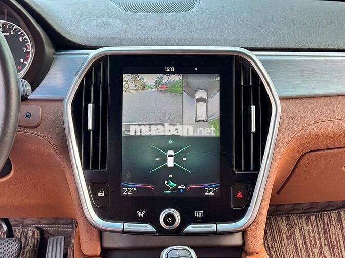 VinFast Lux SA2.0 2021 Premium 2.0 AT - 85000 km