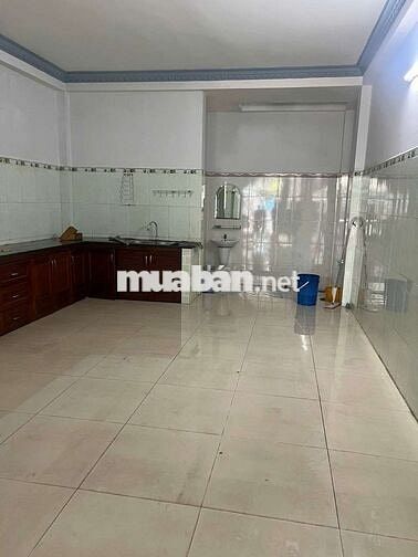 Cần cho thuê nhà P ĐHT .Q12. DT 4, 5 x18 .1 trệt 1 lầu 3 PN 2WS