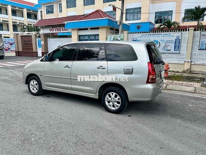 Toyota Innova 2006 bản G xịn xe gia đình không KD