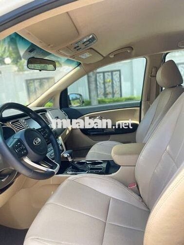 Kia Sedona 2019  - 123434 km