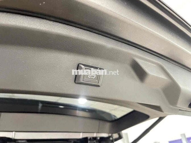Ford Everest 2022 Ambient 2.0L AT 4x2 - 62.400 km