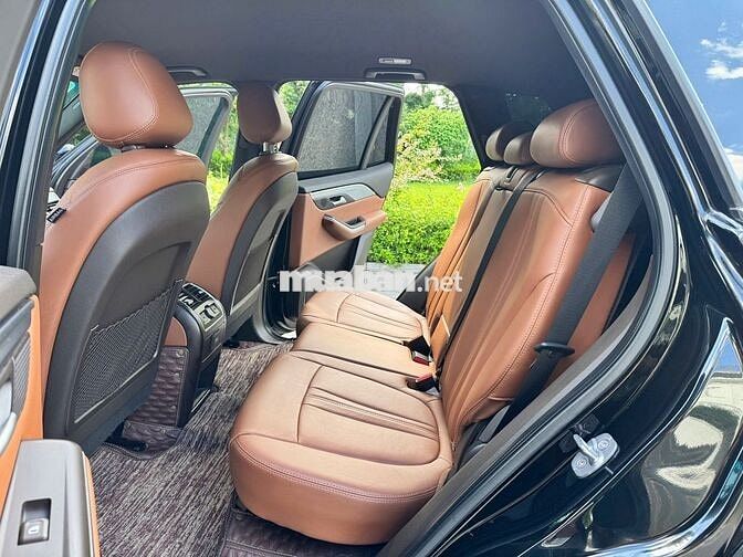 VinFast Lux SA2.0 2021 Premium 2.0 AT - 85000 km