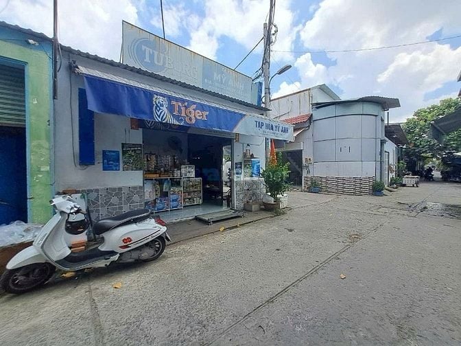 Dt: 6x18, mặt tiền kinh doanh đường 1C, Lê Văn Quới vào