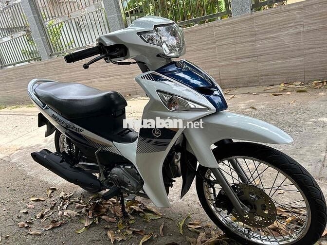 Yamaha Sirius Fi ít chạy ốc tán xanh lè
