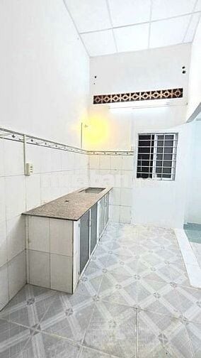 NHÀ 64M2 MỚI ĐẸP CÓ GÁC 2PN HẺM HƠI 4M 1886 HUỲNH TẤN PHÁT TIỆN Ở KD