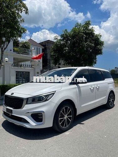 Kia Sedona 2019  - 123434 km