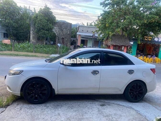 Kia Forte 2012 SX 1.6 MT - 300000 km