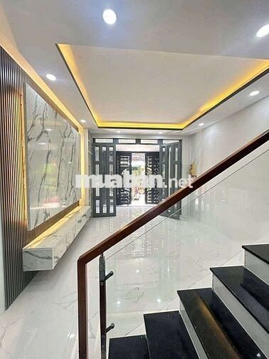 Nhà Mới 3 Vào Ở Ngay Tầng Âu Dương Lân Q8 HXH 3 Bước Chân Ra Mặt Tiền