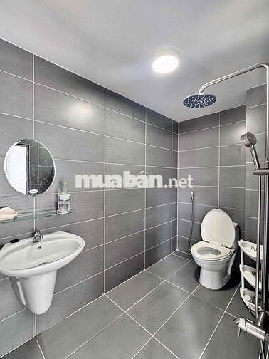 Nhà nguyên căn full nội thất giá rẻ khu CMT8 - Tô Hiến Thành