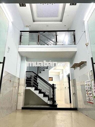 GÓC 2 MT VỊ TRÍ VÍP NGUYỄN THỊ KIỂU NHÀ 3 TẦNG HẺM XE HƠI NGAY METRO