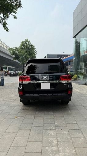 Bán Toyota Land Cruiser 5.7 nhập Mỹ, Model 2016,1 chủ Hà Nội.