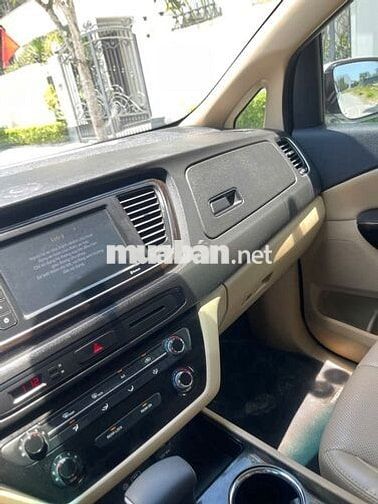 Kia Sedona 2019  - 123434 km
