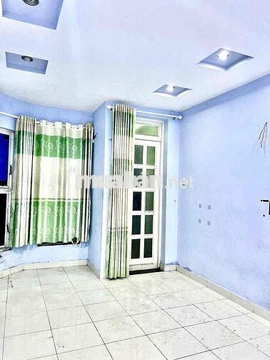 GÓC 2 MT VỊ TRÍ VÍP NGUYỄN THỊ KIỂU NHÀ 3 TẦNG HẺM XE HƠI NGAY METRO