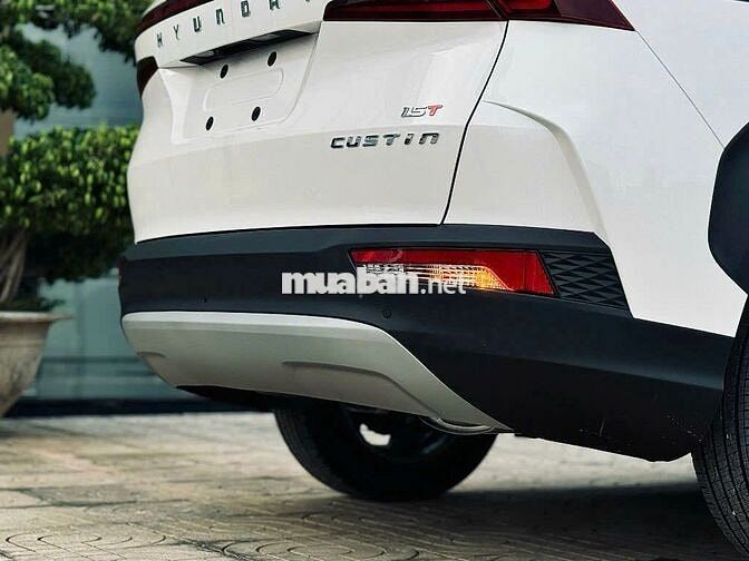 HYUNDAI CUSTIN 1.5 AT 2025