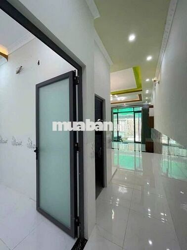 Nhanh tay chốt nhà 106m2 Chỉ 1tỷ2 triệu đã có SHR Tân Hiệp Hóc Môn Gấp