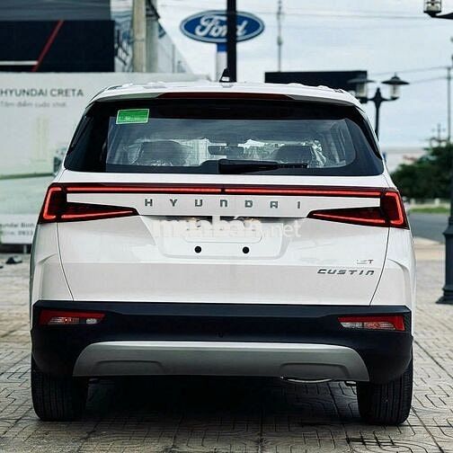 HYUNDAI CUSTIN 1.5 AT 2025
