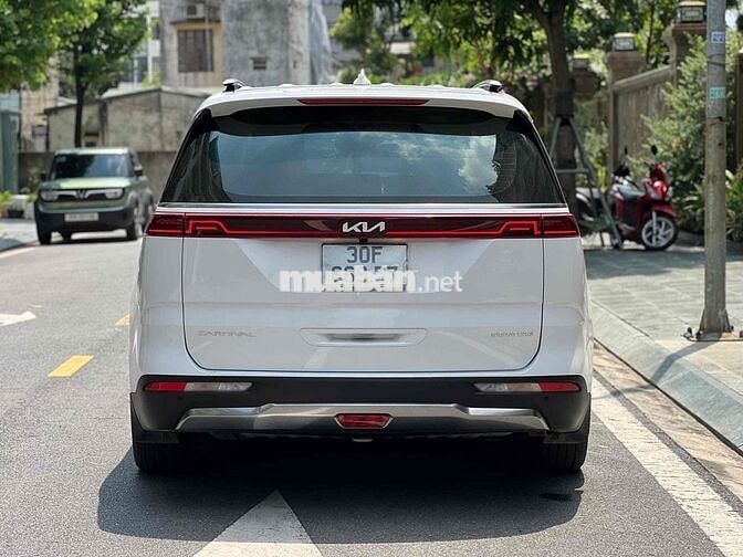 Kia Carnival 2023 Signature 2.2D - 13333 km