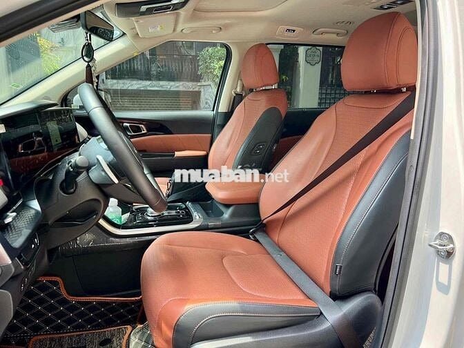 Kia Carnival 2023 Signature 2.2D - 13333 km