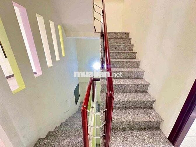 Nhà Trệt 2 lầu KDC Hồng Phát 3 pn