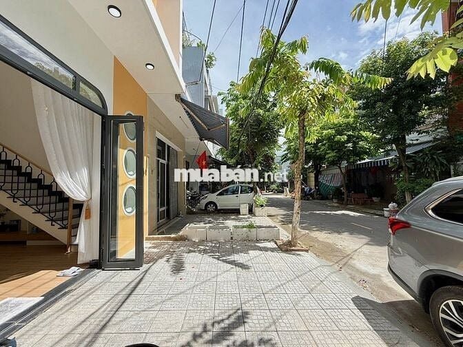 SIÊU PHẨM 1 TRỆT 1 LẦU NGAY TRUNG TÂM BÌNH CHÁNH 100M2 GIÁ 920 TRIỆU