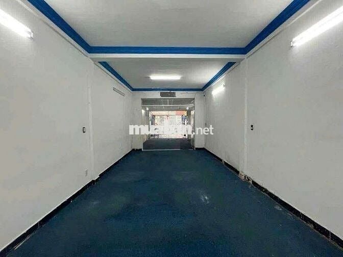 HOT HOT Đường 52 Lữ Gia P15 Q11 4 x 30m 2 Tầng Cầu Thang 2/3 Nhà