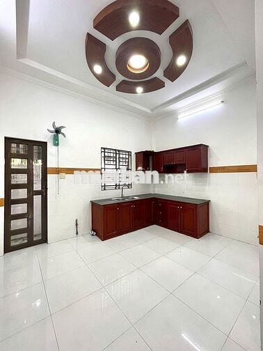 Nhà trệt lầu 2PN hẻm cạnh ĐH Y Dược chỉ 8 triệu