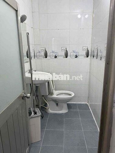 cần bán gấp nhà 1/  Huỳnh Tấn Phát Q7 Giá 3tỷ6 “còn thương lượng