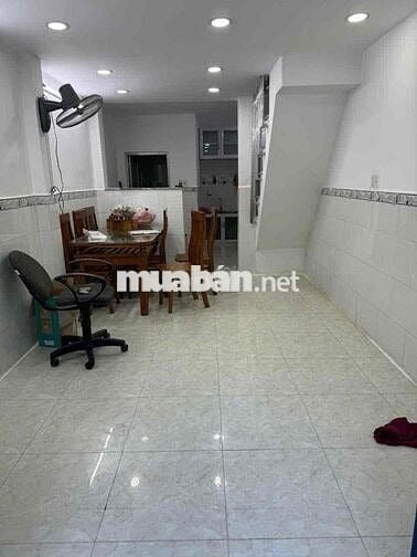 cần bán gấp nhà 1/  Huỳnh Tấn Phát Q7 Giá 3tỷ6 “còn thương lượng