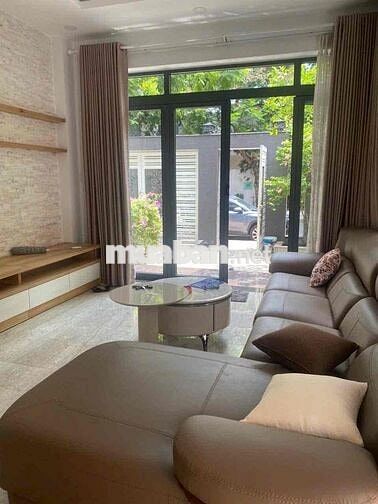 Biệt thự sân vườn 10x20 có hồ cá thoáng mát gần UBND Quận 12