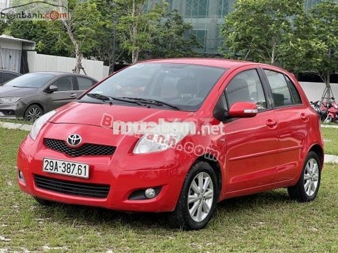 Toyota Yaris 1.5 AT 2011