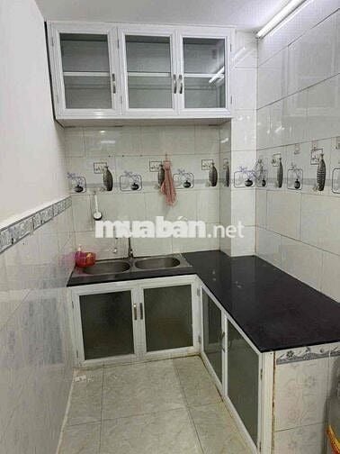 cần bán gấp nhà 1/  Huỳnh Tấn Phát Q7 Giá 3tỷ6 “còn thương lượng