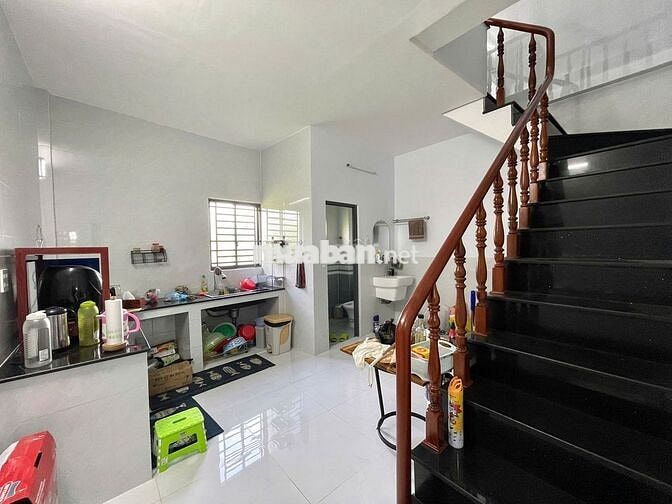 Nhà trệt lầu 3PN hẻm đường Tầm Vu chỉ 5 triệu