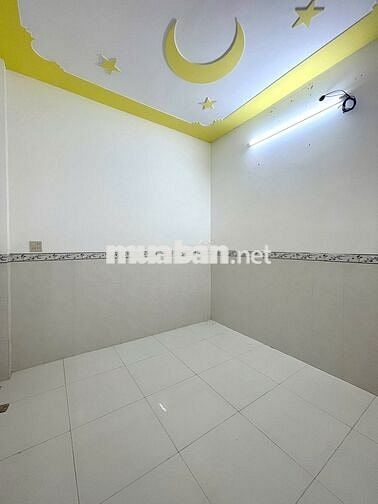 Nhà trệt lầu 2PN hẻm cạnh ĐH Y Dược chỉ 8 triệu
