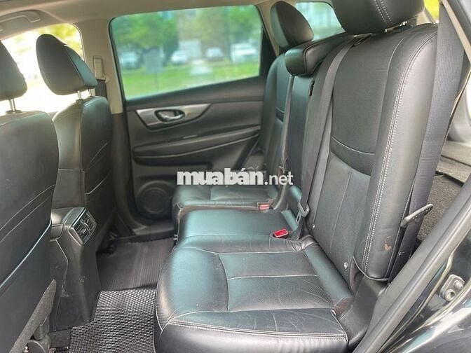 Nissan Xtrail bản SV premium 2 cầu sx 2017