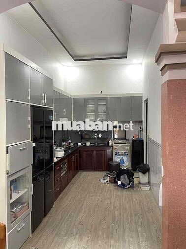 BÁN NHÀ Ở NGAY, DT 103M2, NGANG 6M, SÂN Ô TÔ, NHỈN 3 ĐỒNG TL