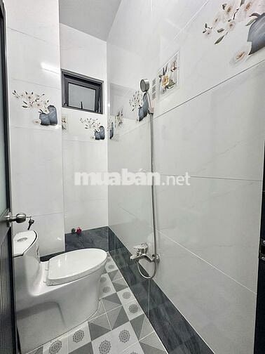 Nhà trệt lửng 2PN mới 100% giáp KDC Hồng Phát chỉ 8 triệu