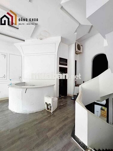 CHO THUÊ NHÀ MẶT TIỀN ĐƯỜNG TRẦN PHÚ