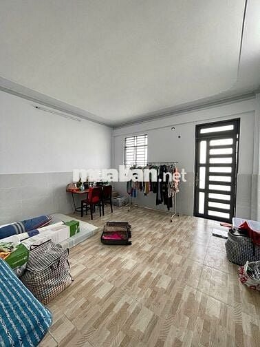 Nhà trệt lầu 3PN hẻm đường Tầm Vu chỉ 5 triệu