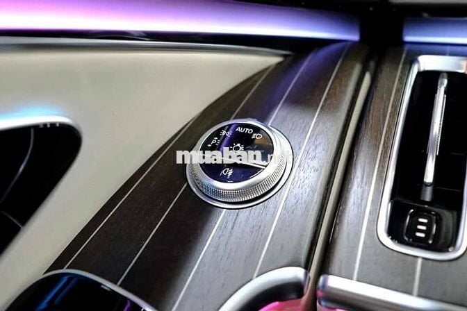 Maybach S680 – Giá ưu đãi chỉ 13,35 tỷ