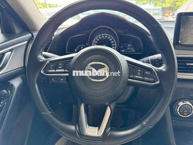 Mazda 3 2018 Hatchback 1.5 AT,màu trắng,83.000 km