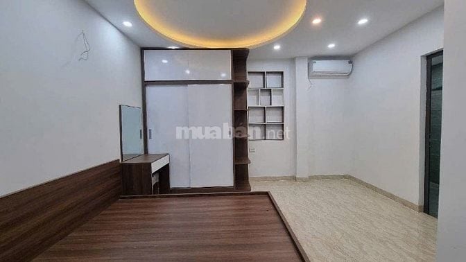 Bán nhà đẹp, Mới .Tặng toàn bộ Nội thất sịn .Gần đầu phố Trương Định