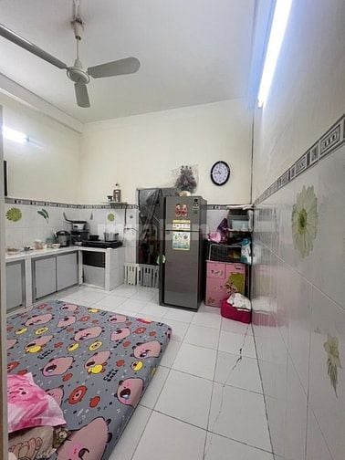 Nhà Hẻm thông Bùi Văn Ba, 02 tầng, DT 4x16m